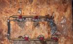 Fuel rail with injectors